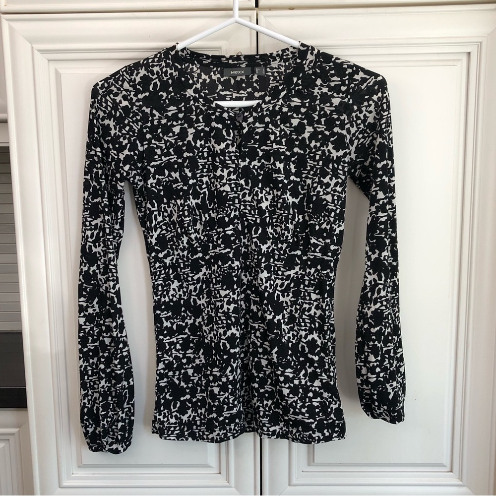 Mexx almost sheer women’s black and white top